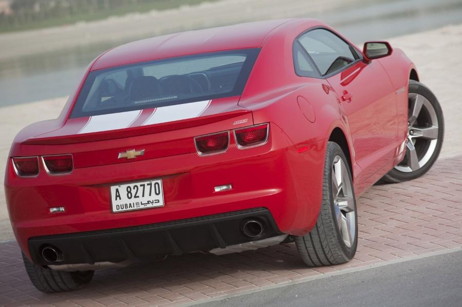  Chevrolet Camaro 2010 года  (фото 21 из 370)
